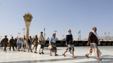قوات حكومة صنعاء تطلق سراح 113 أسير من قوات حكومة عدن